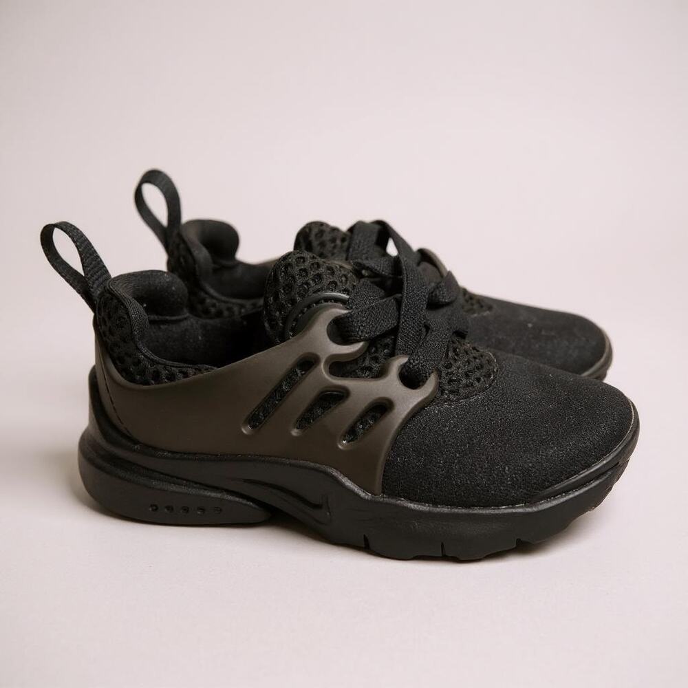 Nike Kids Black Sneakers